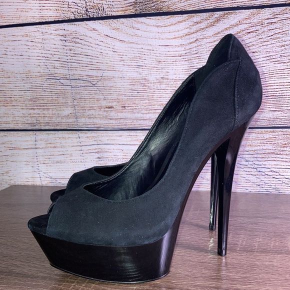 Truth or Dare Black Suede heels by Madonna size 6 - Picture 13 of 13